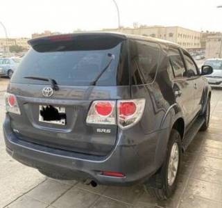 Toyota Fortuner, 2013, Automatic, 280000 KM, Grey Condition Like New
