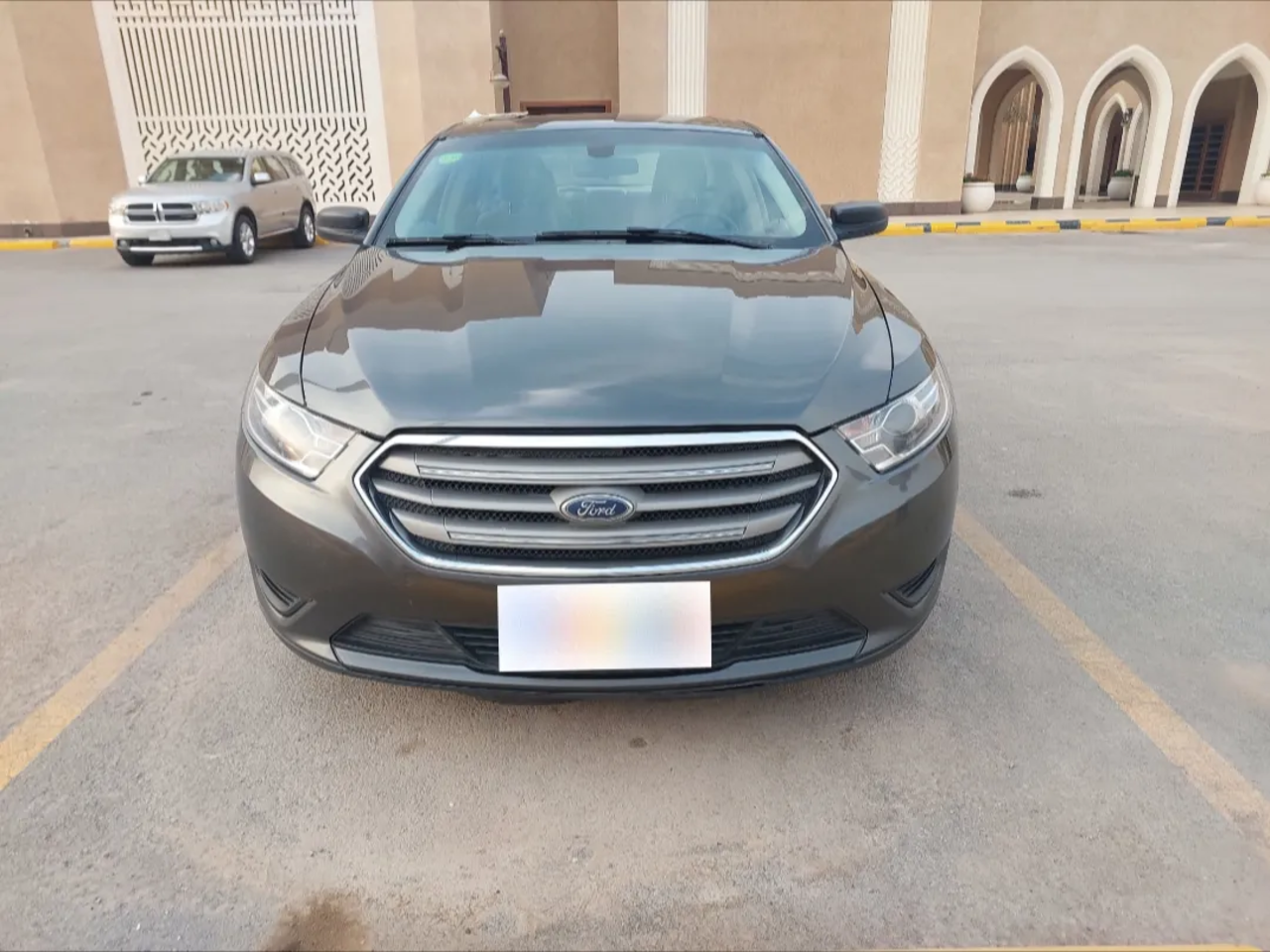 Ford Taurus, 2018, Automatic, 101713 KM, Phone Number (966563310310)